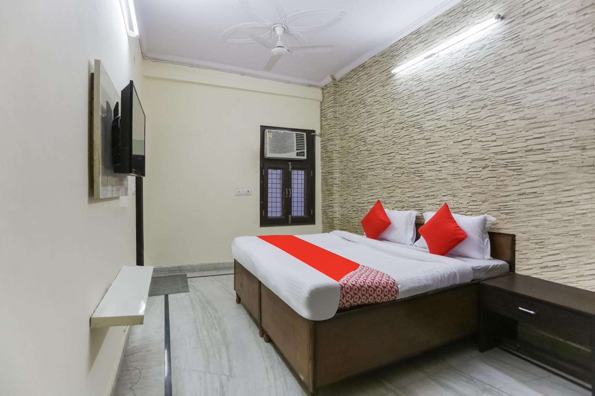 Hotel O Green High New Delhi Eksteriør billede