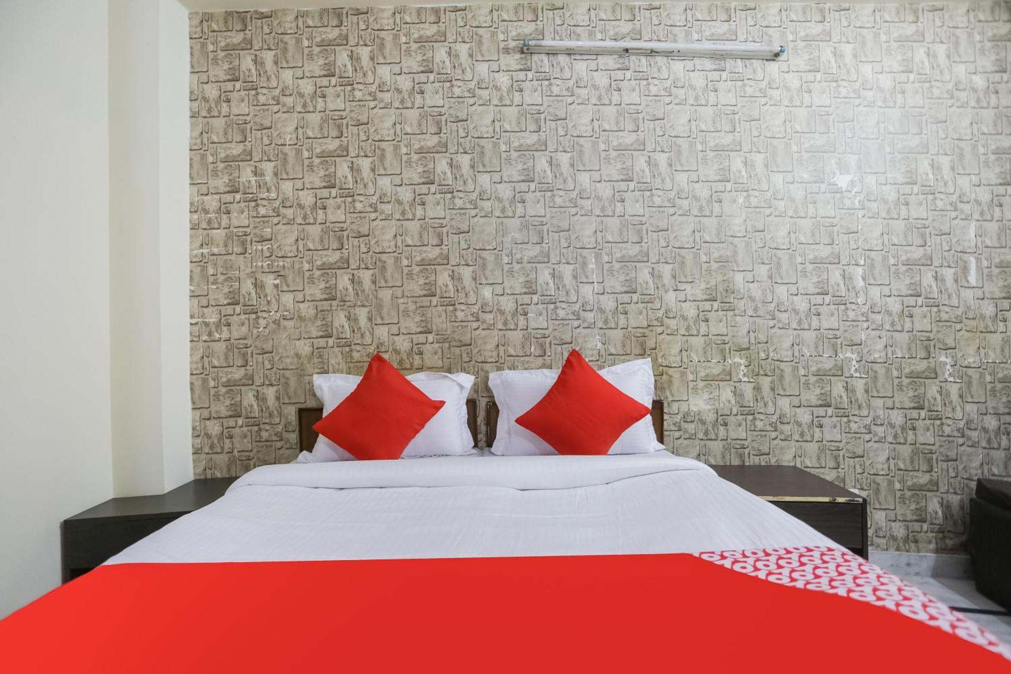 Hotel O Green High New Delhi Eksteriør billede